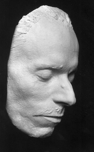 Totenmaske von Leonard Nelson.